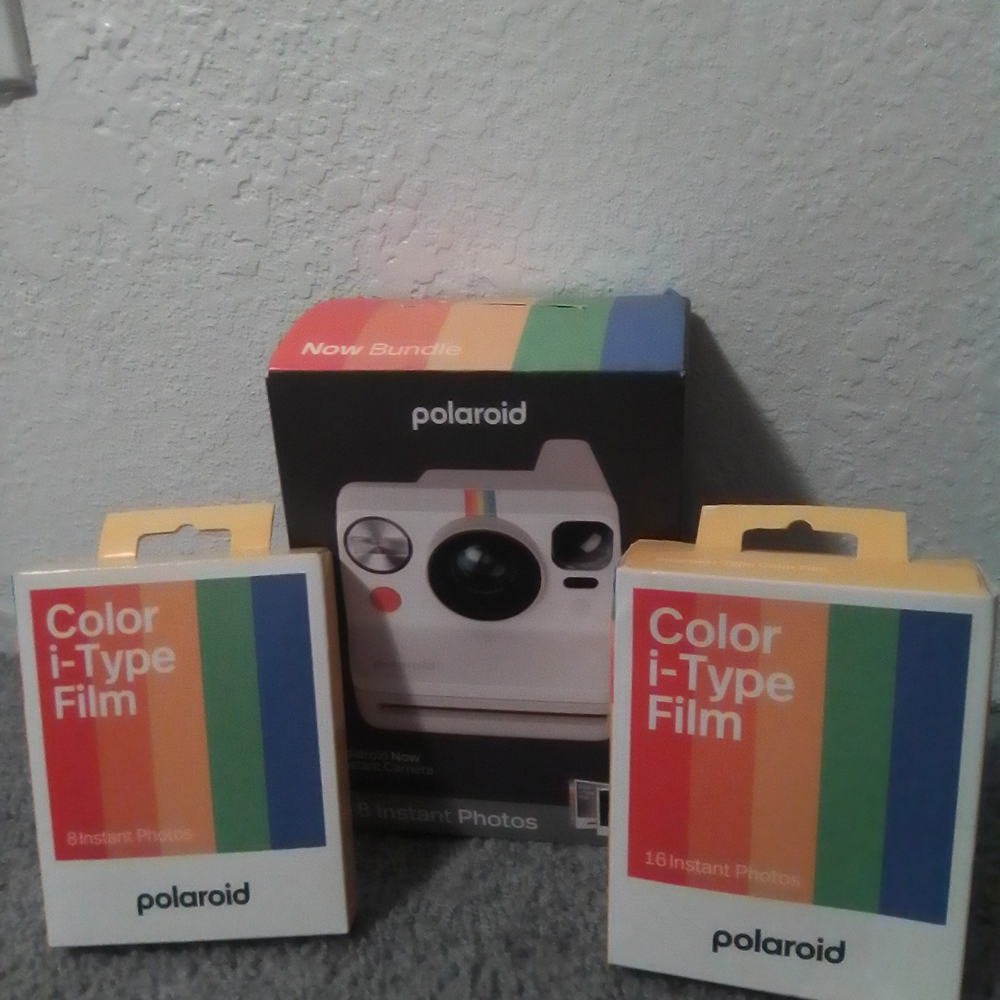 Polaroid Instant Camera Bundle with Color i-Type Film - Multicolor